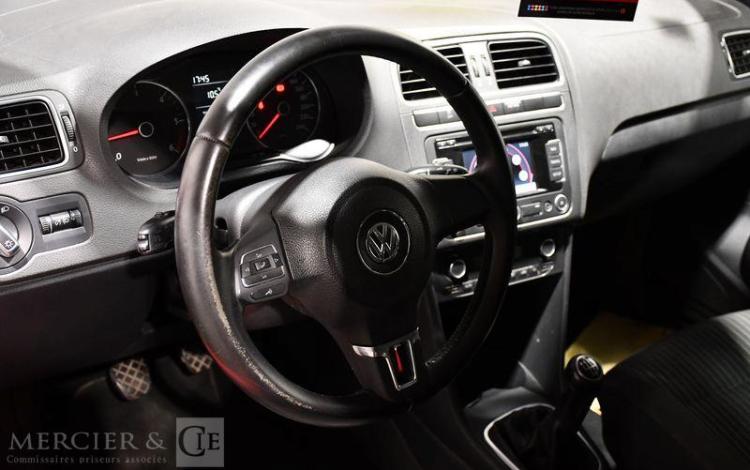 VOLKSWAGEN POLO 1.6 TDI 90ch SPORTLINE ROUGE BB-474-JA