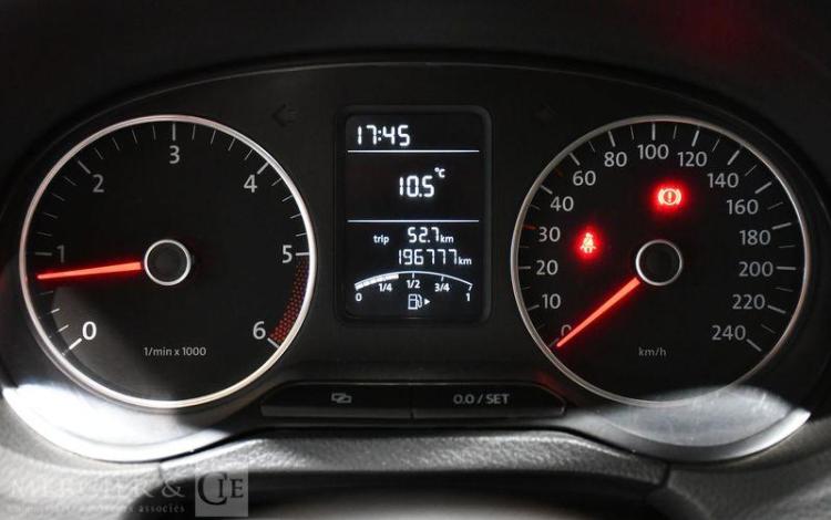 VOLKSWAGEN POLO 1.6 TDI 90ch SPORTLINE ROUGE BB-474-JA