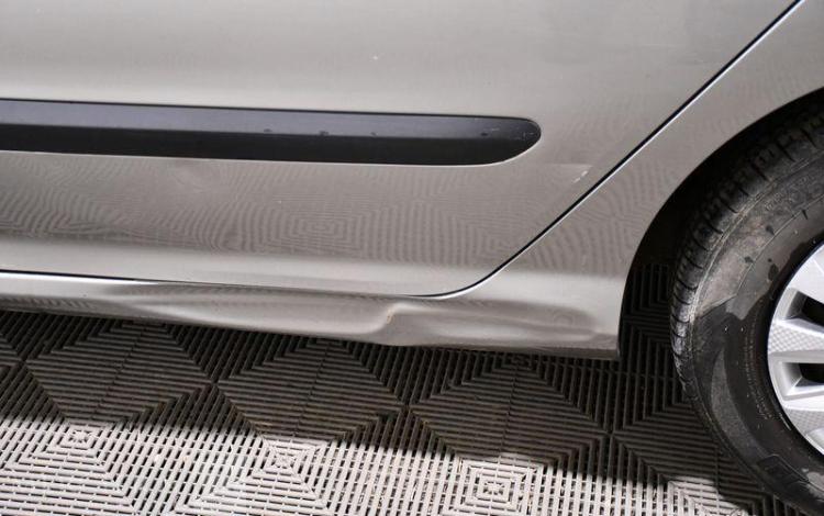 PEUGEOT 308 1,6 HDI 90 CONFORT BEIGE BF-529-EY