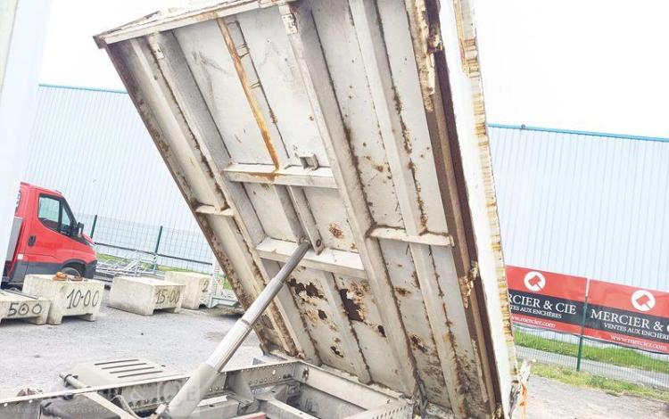 MERCEDES SPRINTER BENNE  BT-271-XE