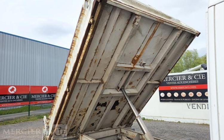 MERCEDES SPRINTER BENNE  BT-271-XE