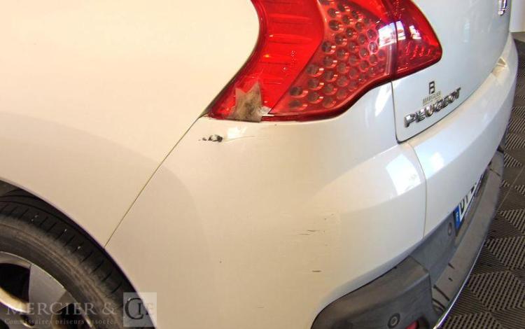 PEUGEOT 3008 GENERATION-I 1.6 HDI 110CH ALLURE BLANC BT-286-MR