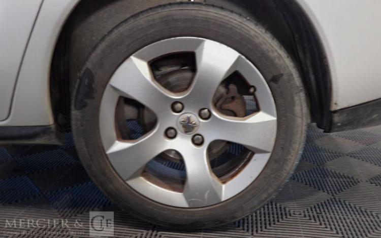 PEUGEOT 3008 GENERATION-I 1.6 HDI 110CH ALLURE BLANC BT-286-MR