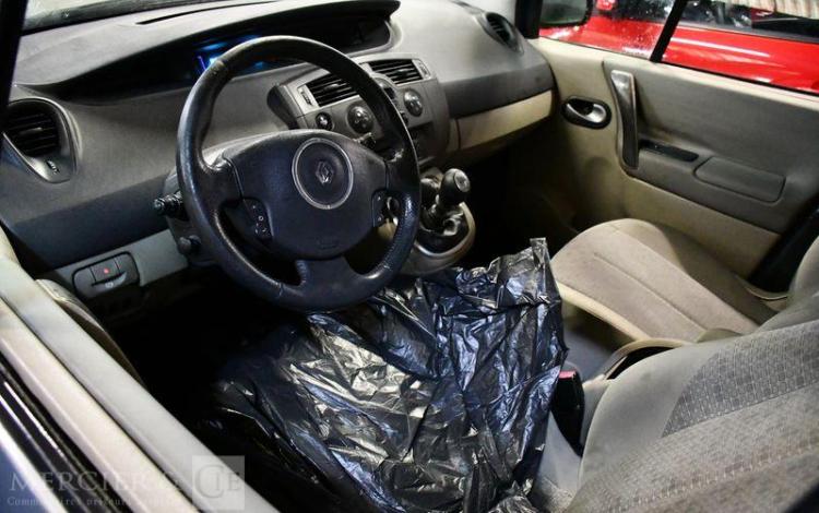 RENAULT GRAND SCENIC 1.5 DCI 105ch EXPRESSION  BT-370-EM