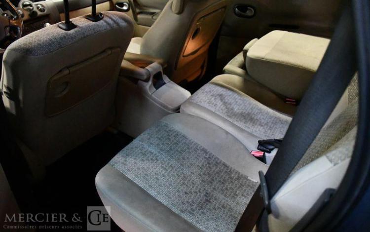 RENAULT GRAND SCENIC 1.5 DCI 105ch EXPRESSION  BT-370-EM