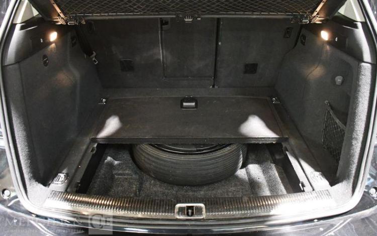 AUDI Q5 2.0 35 TDI 165CH AVUS QUATTRO S-TRONIC BVA NOIR BZ-665-HL