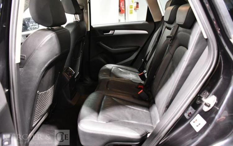 AUDI Q5 2.0 35 TDI 165CH AVUS QUATTRO S-TRONIC BVA NOIR BZ-665-HL