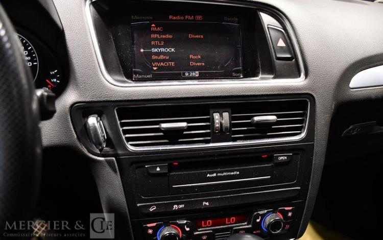 AUDI Q5 2.0 35 TDI 165CH AVUS QUATTRO S-TRONIC BVA NOIR BZ-665-HL