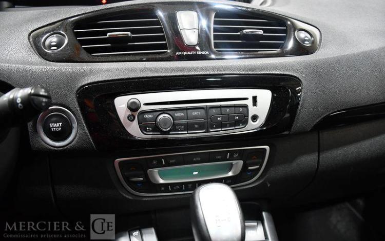 RENAULT GD SCENIC 1.5 DCI 110CH BOSE EDC BLANC CM-423-RX