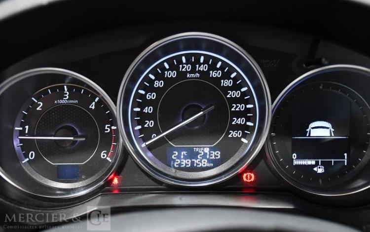 MAZDA 6 2,2 SKYACTIV – D 1580 DYNAMIQUE ROUGE CQ-098-WB