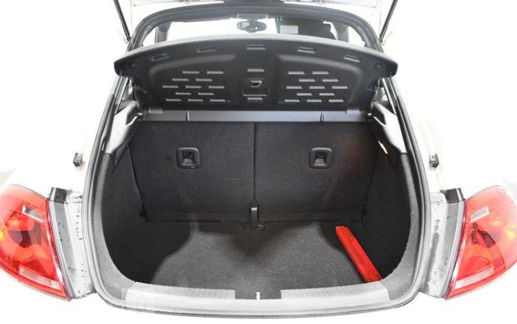 VOLKSWAGEN COCCINELLE 1.6 TDI 105CH FAP Vintage BLANC CT-667-KD