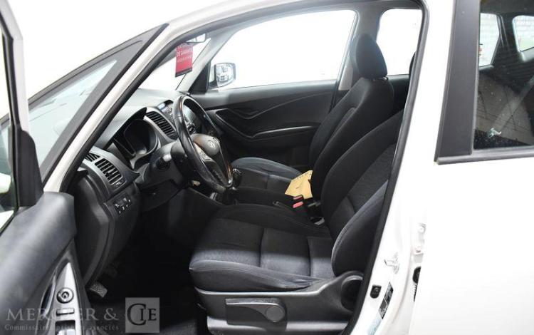 HYUNDAI IX20 1.4 90CH PACK INVENTIVE LIMITED BLANC CV-693-RW