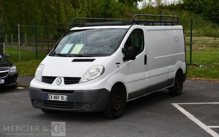 RENAULT Trafic BLANC CV-897-XL