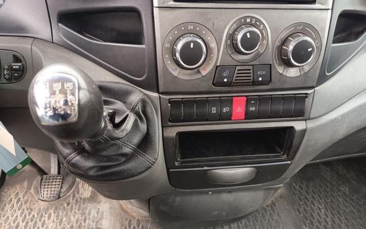 IVECO 35C13.6 BENNE SIMPLE CABINE COFFRE  CX-927-JX