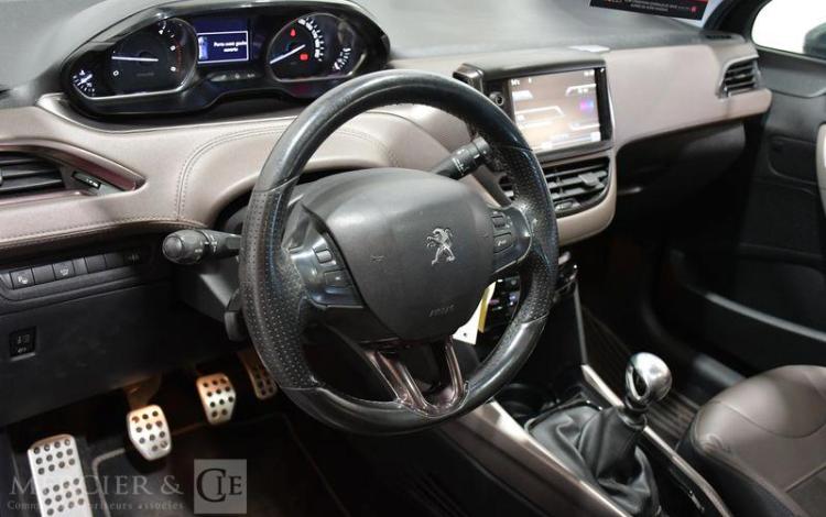 PEUGEOT 2008 GENERATION-I 1.6 E-HDI 115CH FELINE NOIR CY-723-RR