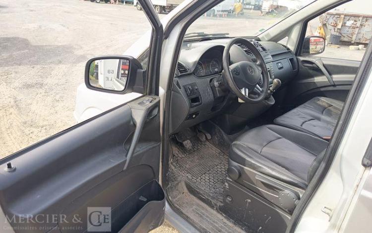 MERCEDES VITO GRIS DB-083-LJ