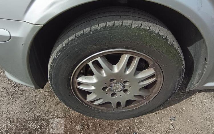 MERCEDES VITO GRIS DB-083-LJ