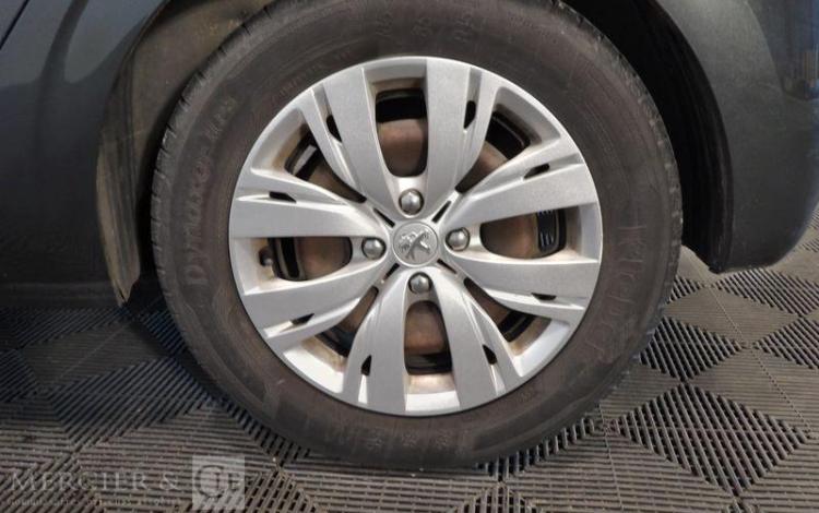 PEUGEOT 208 GENERATION-I 1.2 PURETECH 80H URBAN SOUL GRIS DB-677-VA