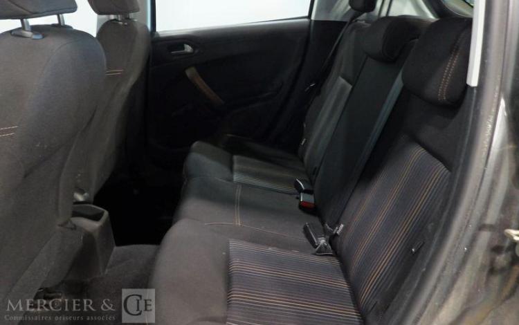 PEUGEOT 208 GENERATION-I 1.2 PURETECH 80H URBAN SOUL GRIS DB-677-VA