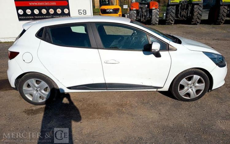 RENAULT CLIO IV 0.9 TCE 90 ENERGY ZEN EQUIPE GAZ – 138421 KMS – ANNEE 2013 BLANC DB-861-MH