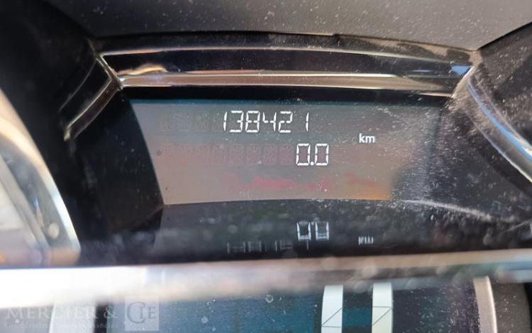 RENAULT CLIO IV 0.9 TCE 90 ENERGY ZEN EQUIPE GAZ – 138421 KMS – ANNEE 2013 BLANC DB-861-MH