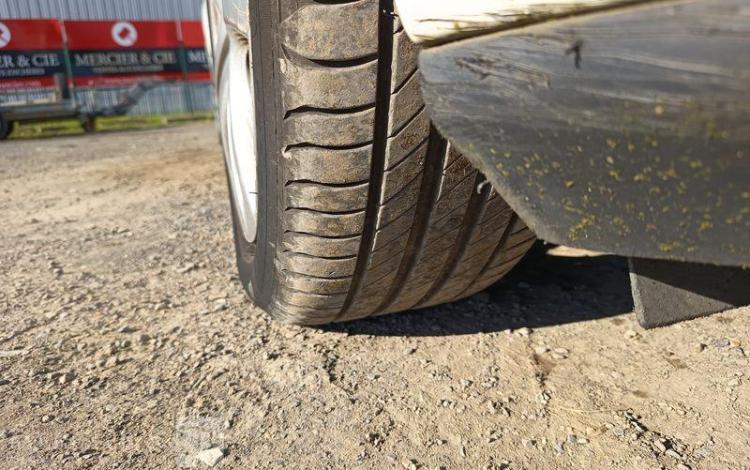 RENAULT CLIO IV 0.9 TCE 90 ENERGY ZEN EQUIPE GAZ – 138421 KMS – ANNEE 2013 BLANC DB-861-MH