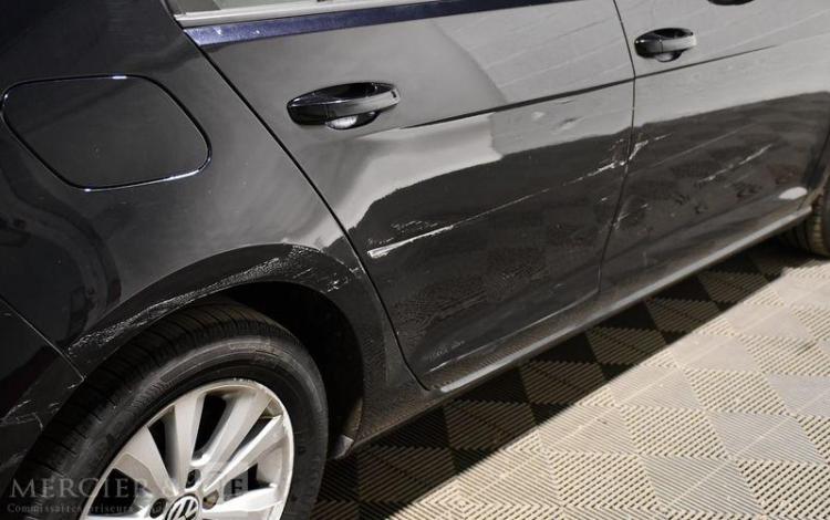 VOLKSWAGEN GOLF 1.6 TDI 105ch BLUEMOTION CONFORT LINE NOIR DD-796-NC