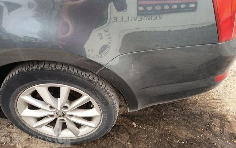 SKODA OCTAVIA COMBI  DK-482-QL