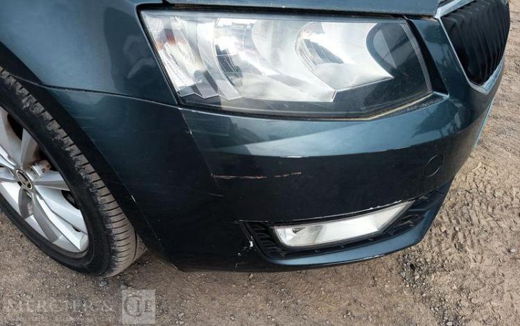 SKODA OCTAVIA COMBI  DK-482-QL