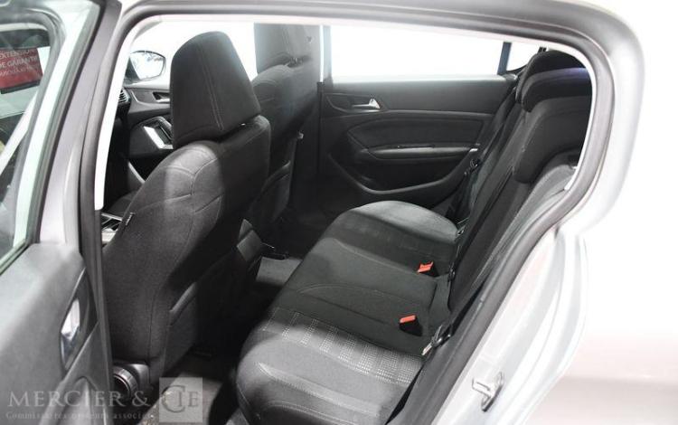 PEUGEOT 308 1,2 PURE TECH 130 ALLURE S&S GRIS DP-678-EW