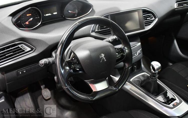 PEUGEOT 308 1,2 PURE TECH 130 ALLURE S&S GRIS DP-678-EW