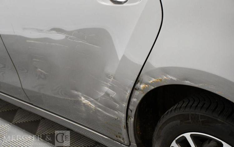 TOYOTA COROLLA VERSO GRIS DQ-734-JP