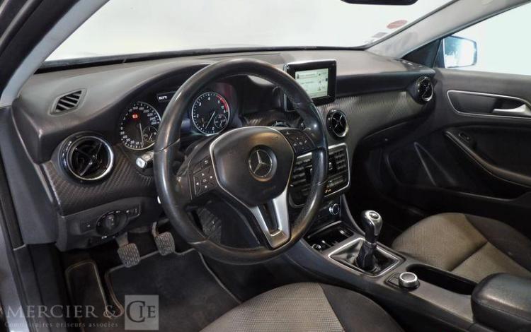 MERCEDES GLA 1.5 180 CDI 110CH INTUITION GRIS DT-355-PJ