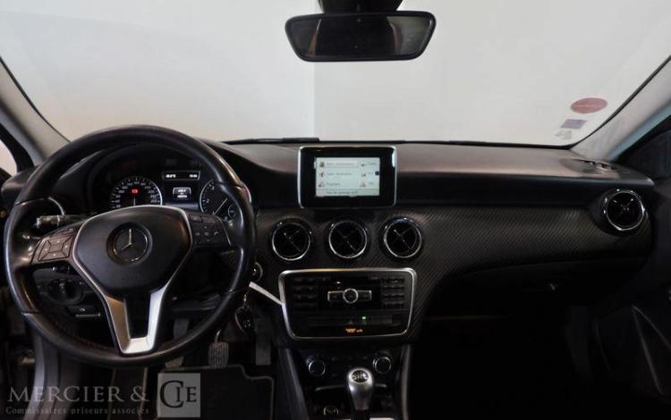 MERCEDES GLA 1.5 180 CDI 110CH INTUITION GRIS DT-355-PJ