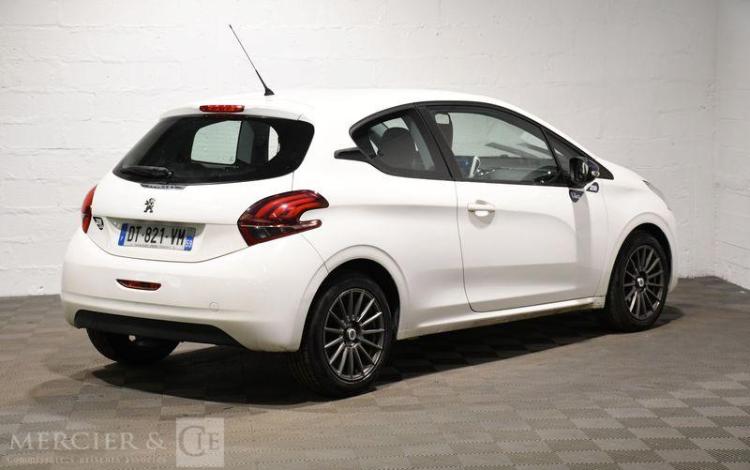 PEUGEOT 208 1,0 PURETECH 70 LIKE BLANC DT-821-VM