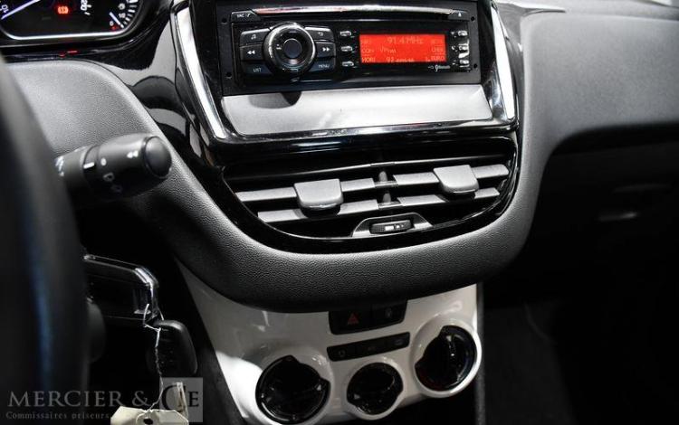 PEUGEOT 208 GENERATION-I 1.0 PURETECH 70CH LIKE BLANC DW-047-VZ