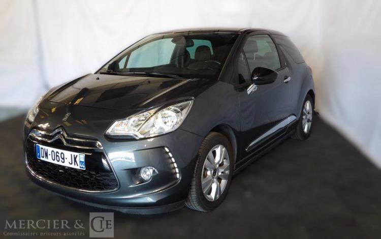 DS DS3 1.2 PURETECH 110 SOCHIC GRIS DW-069-JK