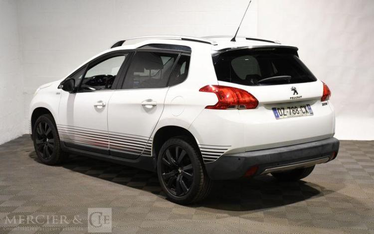 PEUGEOT 2008 1,2 PURETECH 110 CROSS URBAN START/STOP BLANC DZ-788-CX