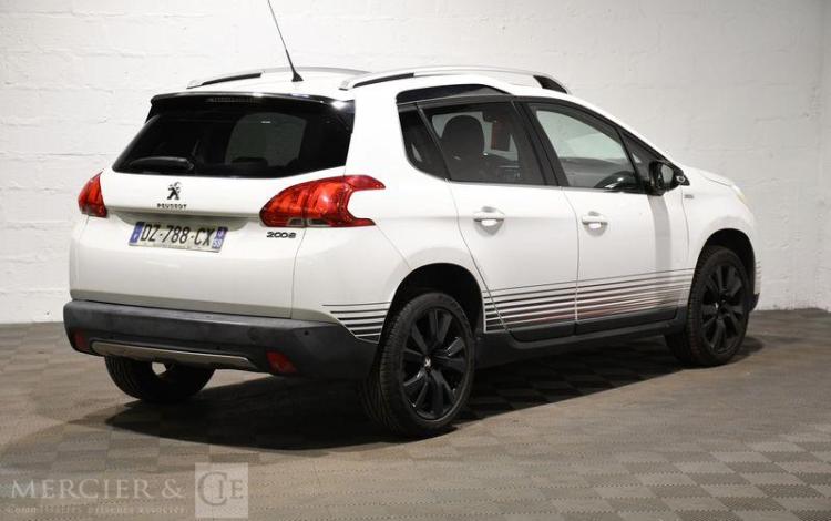PEUGEOT 2008 1,2 PURETECH 110 CROSS URBAN START/STOP BLANC DZ-788-CX