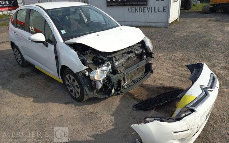 CITROEN C3 II SOCIETE 1.6 BLUEHDI 99CV CONFORT – DIESEL – 134477 KMS – ANNEE 2016 BLANC EA-015-BY