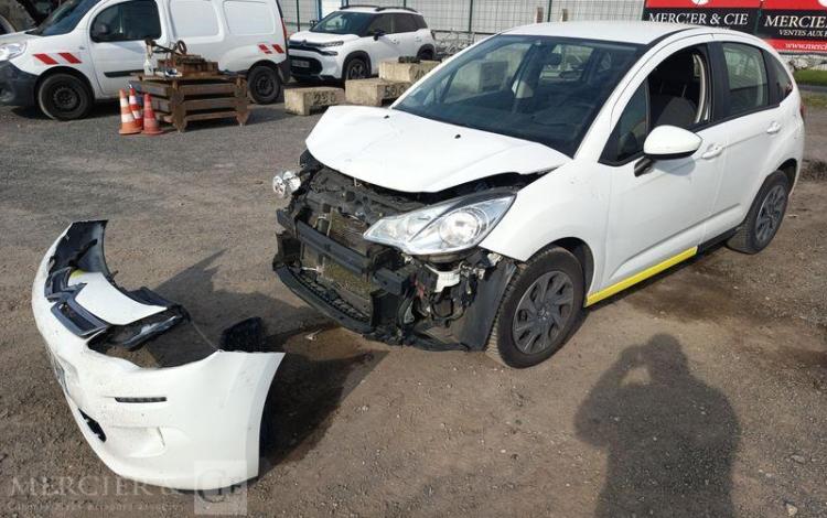 CITROEN C3 II SOCIETE 1.6 BLUEHDI 99CV CONFORT – DIESEL – 134477 KMS – ANNEE 2016 BLANC EA-015-BY