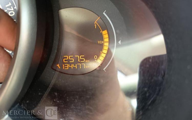 CITROEN C3 II SOCIETE 1.6 BLUEHDI 99CV CONFORT – DIESEL – 134477 KMS – ANNEE 2016 BLANC EA-015-BY