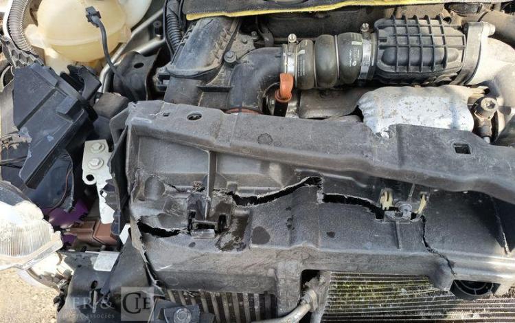 CITROEN C3 II SOCIETE 1.6 BLUEHDI 99CV CONFORT – DIESEL – 134477 KMS – ANNEE 2016 BLANC EA-015-BY