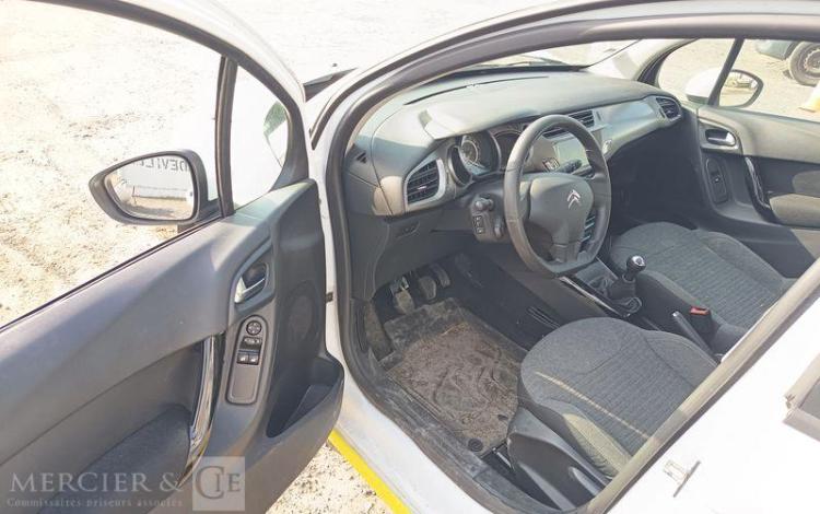 CITROEN C3 II SOCIETE 1.6 BLUEHDI 99CV CONFORT – DIESEL – 134477 KMS – ANNEE 2016 BLANC EA-015-BY