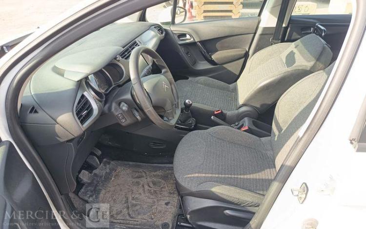 CITROEN C3 II SOCIETE 1.6 BLUEHDI 99CV CONFORT – DIESEL – 134477 KMS – ANNEE 2016 BLANC EA-015-BY