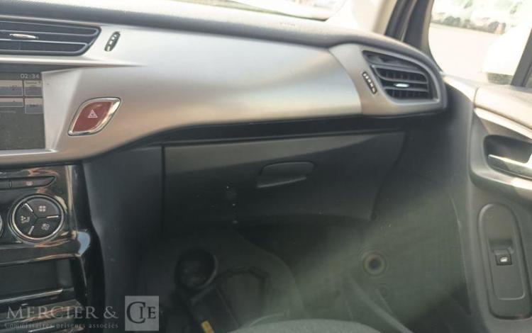 CITROEN C3 II SOCIETE 1.6 BLUEHDI 99CV CONFORT – DIESEL – 134477 KMS – ANNEE 2016 BLANC EA-015-BY