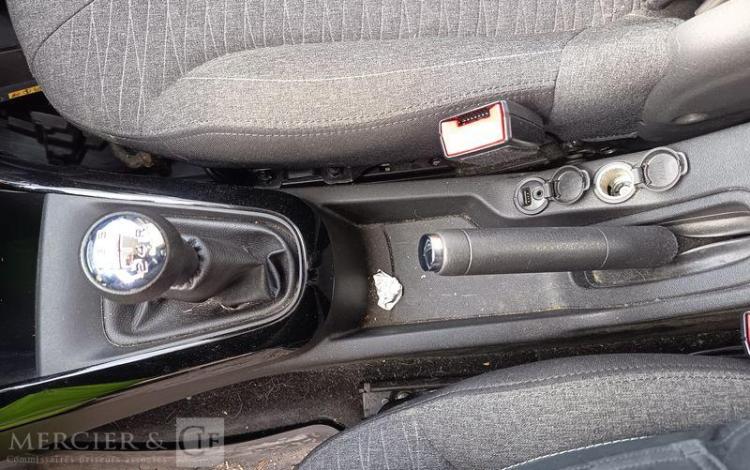 CITROEN C3 II SOCIETE 1.6 BLUEHDI 99CV CONFORT – DIESEL – 134477 KMS – ANNEE 2016 BLANC EA-015-BY