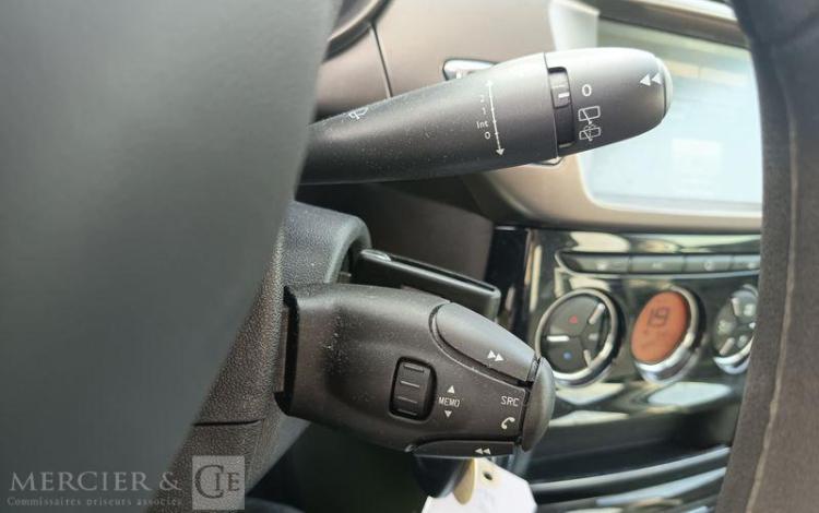 CITROEN C3 II SOCIETE 1.6 BLUEHDI 99CV CONFORT – DIESEL – 134477 KMS – ANNEE 2016 BLANC EA-015-BY