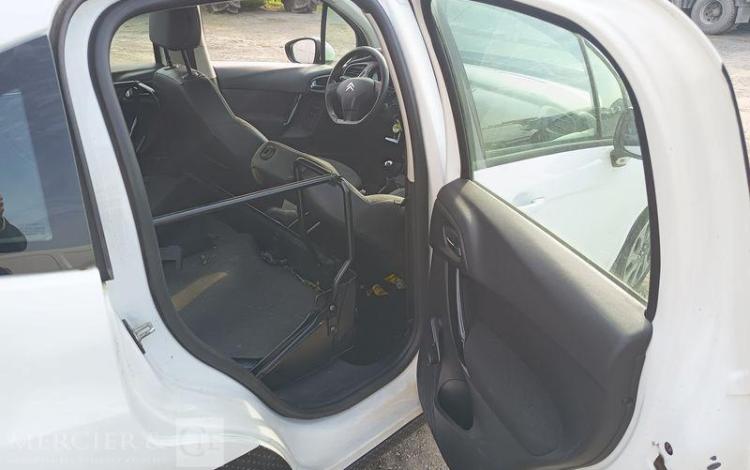 CITROEN C3 II SOCIETE 1.6 BLUEHDI 99CV CONFORT – DIESEL – 134477 KMS – ANNEE 2016 BLANC EA-015-BY