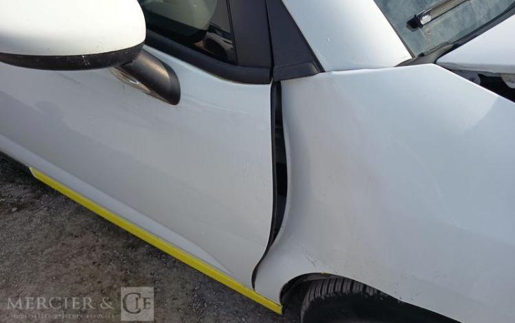 CITROEN C3 II SOCIETE 1.6 BLUEHDI 99CV CONFORT – DIESEL – 134477 KMS – ANNEE 2016 BLANC EA-015-BY